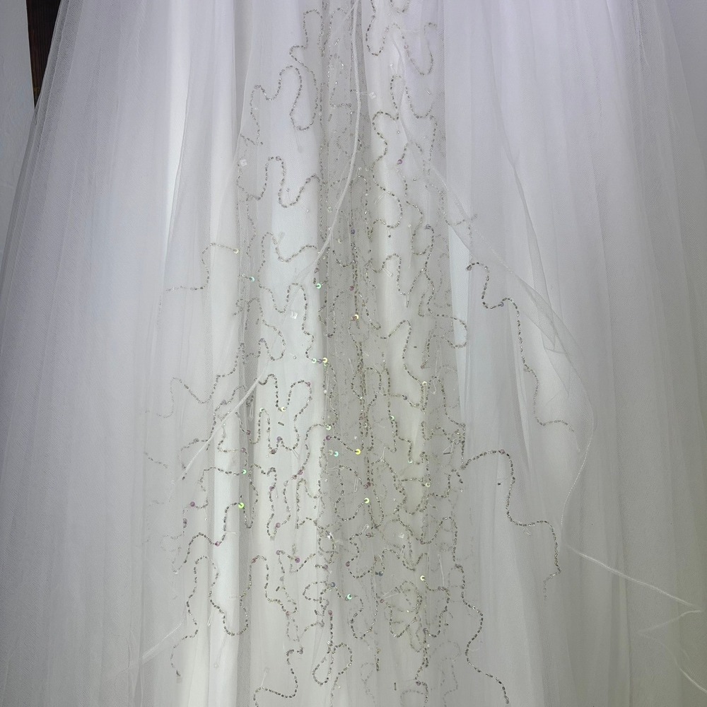 White Beaded Tulle Ball Gown Wedding Dress Basque Waist Strapless Size 12 Flaws - Picture 8 of 16